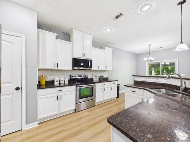 83 Brentwood Drive, Phenix City, AL 36869