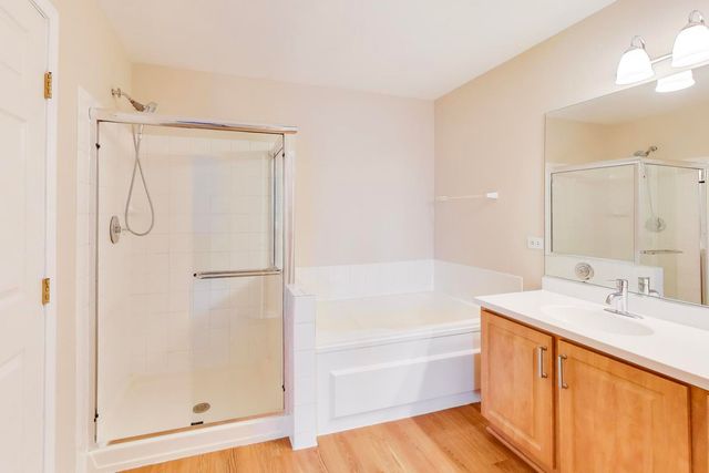 3357 Ravinia Circle, Aurora, IL 60504