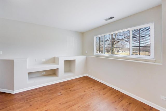 3357 Ravinia Circle, Aurora, IL 60504