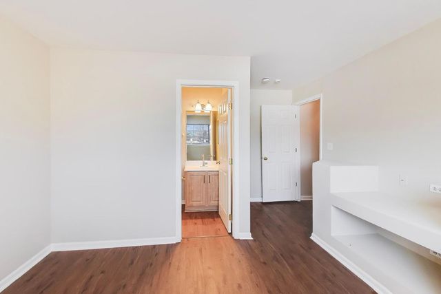 3357 Ravinia Circle, Aurora, IL 60504