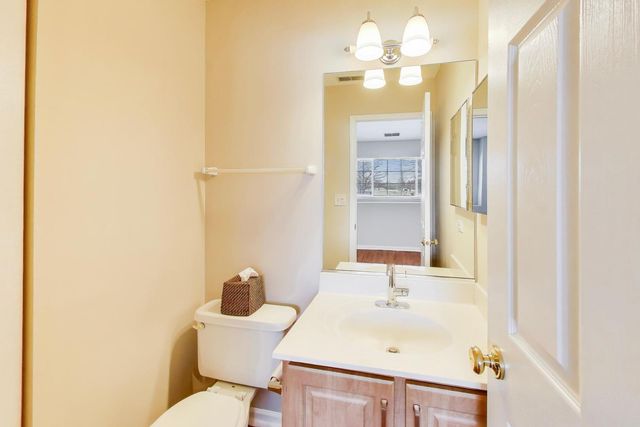 3357 Ravinia Circle, Aurora, IL 60504