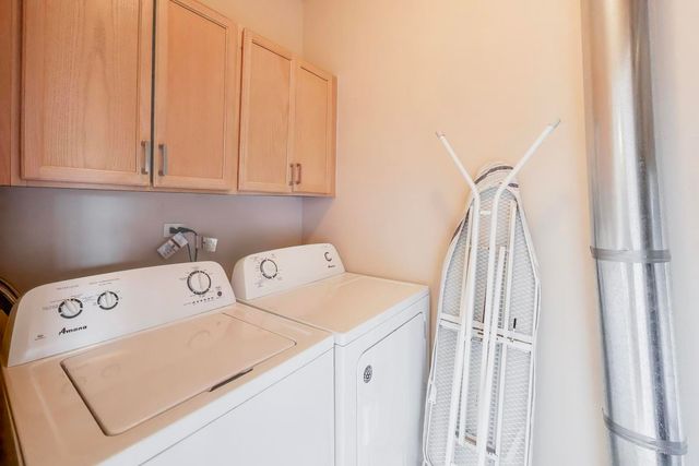 3357 Ravinia Circle, Aurora, IL 60504