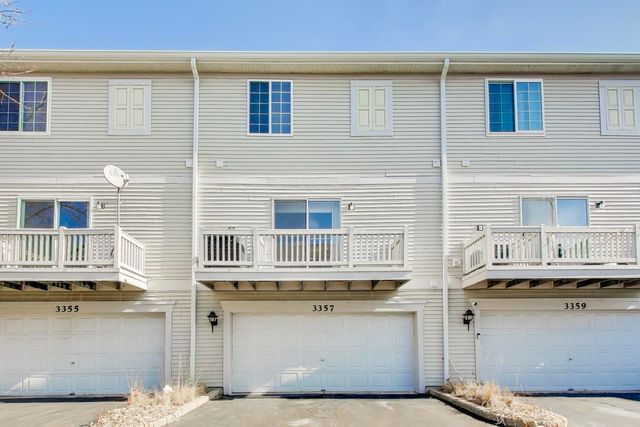 3357 Ravinia Circle, Aurora, IL 60504