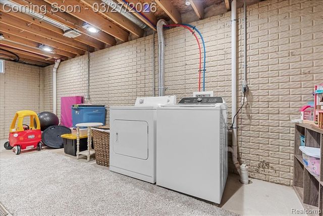 3463 Amber Oaks Drive, Howell, MI 48855