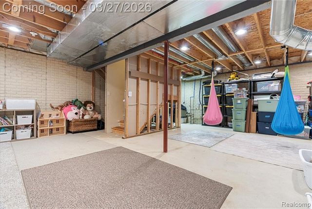 3463 Amber Oaks Drive, Howell, MI 48855