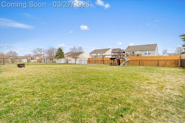 3463 Amber Oaks Drive, Howell, MI 48855