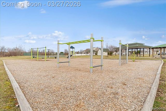 3463 Amber Oaks Drive, Howell, MI 48855