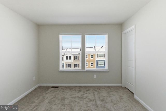 406 18TH AVENUE, Ranson, WV 25438