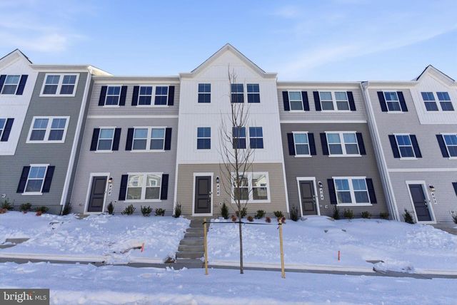 406 18TH AVENUE, Ranson, WV 25438