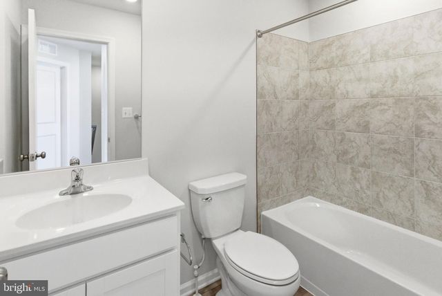 406 18TH AVENUE, Ranson, WV 25438