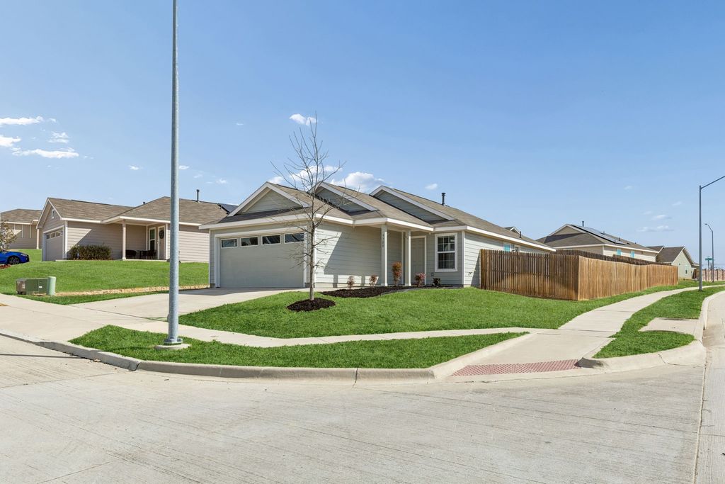 9700 Lafferty Lane, Fort Worth, TX 76179