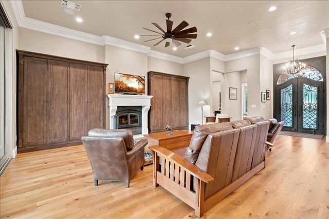 8950 Gilardi Rd, Newcastle, CA 95658