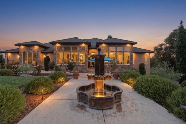 8950 Gilardi Rd, Newcastle, CA 95658