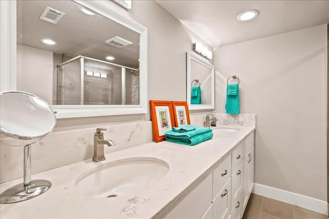 8950 Gilardi Rd, Newcastle, CA 95658