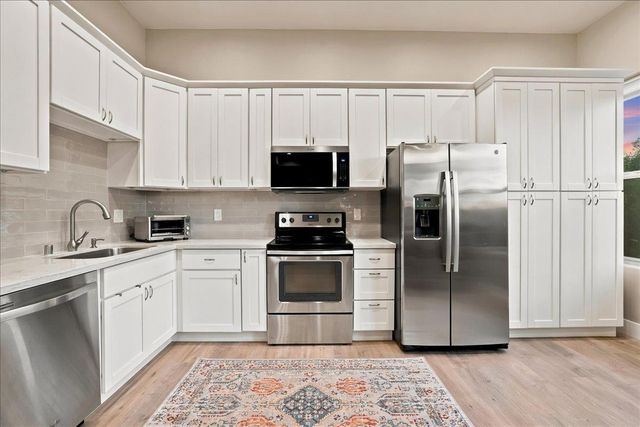 8950 Gilardi Rd, Newcastle, CA 95658
