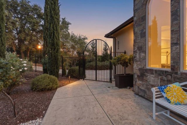 8950 Gilardi Rd, Newcastle, CA 95658