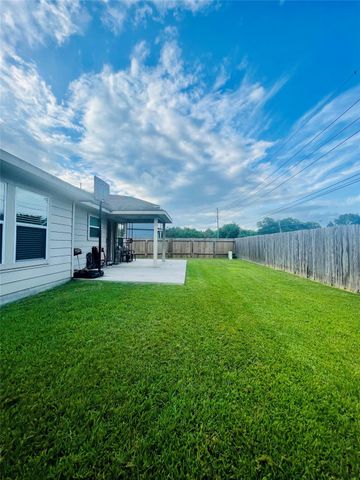 722 Pequin Road, Crosby, TX 77532