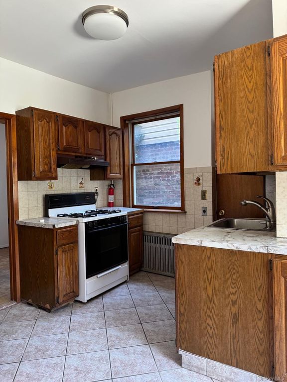 6151 56th Avenue, Maspeth, NY 11378 — photo 4