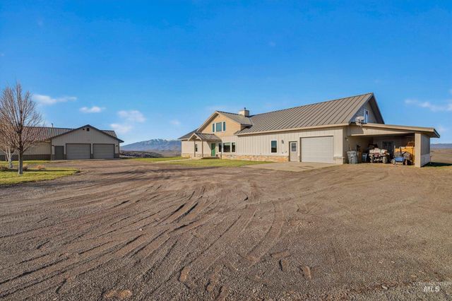 2195 Kilborn Lane, Mesa, ID 83643