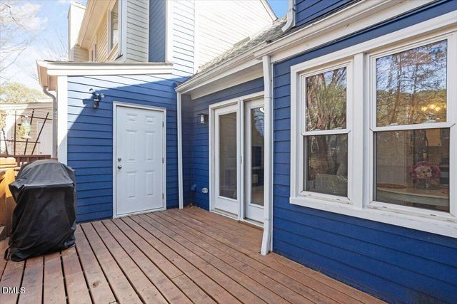 1008 Oak Lake Court, Raleigh, NC 27606