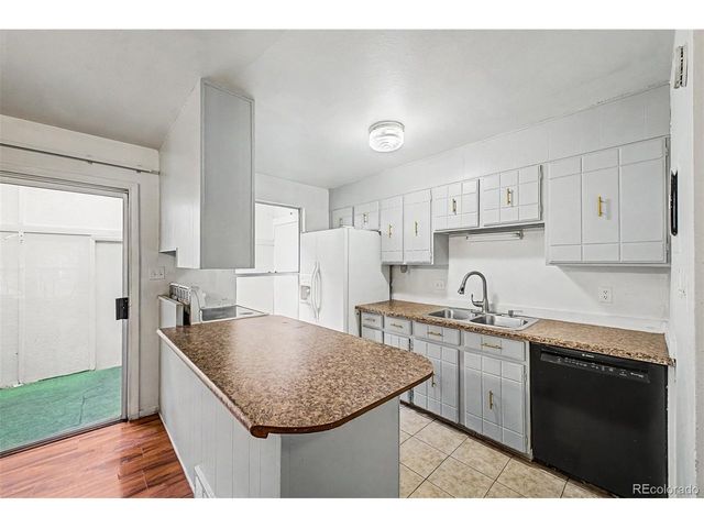 11822 E Canal Dr, Aurora, CO 80011