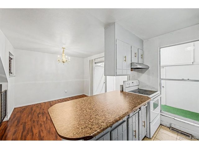 11822 E Canal Dr, Aurora, CO 80011
