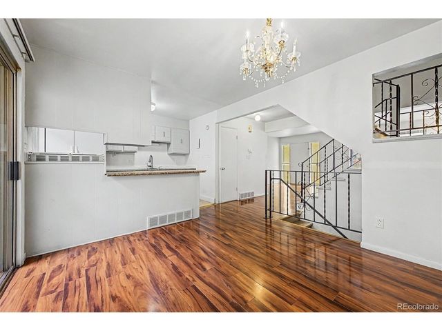 11822 E Canal Dr, Aurora, CO 80011