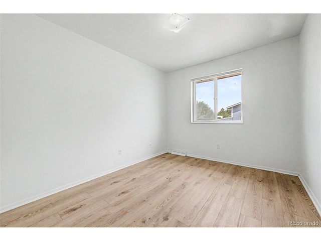 11822 E Canal Dr, Aurora, CO 80011