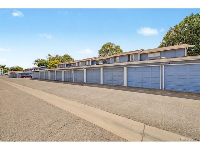 11822 E Canal Dr, Aurora, CO 80011