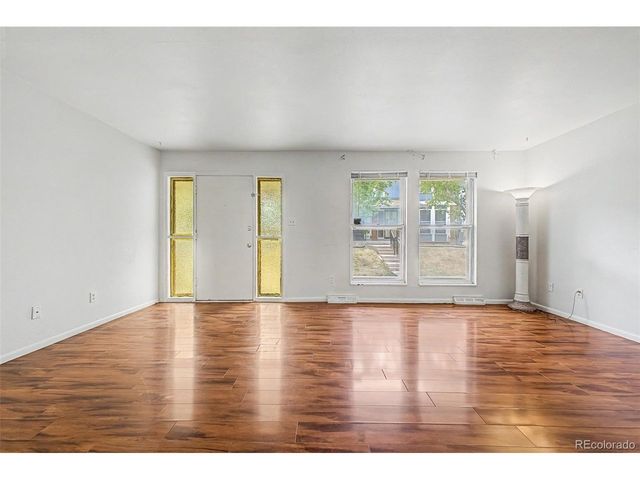 11822 E Canal Dr, Aurora, CO 80011