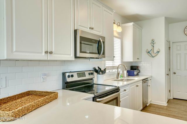 338 Sea Shore Drive, Sneads Ferry, NC 28460