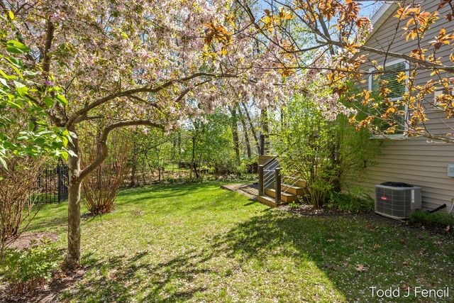 2631 Stockwood Drive Ne, City Of Grand Rapids, MI 49505