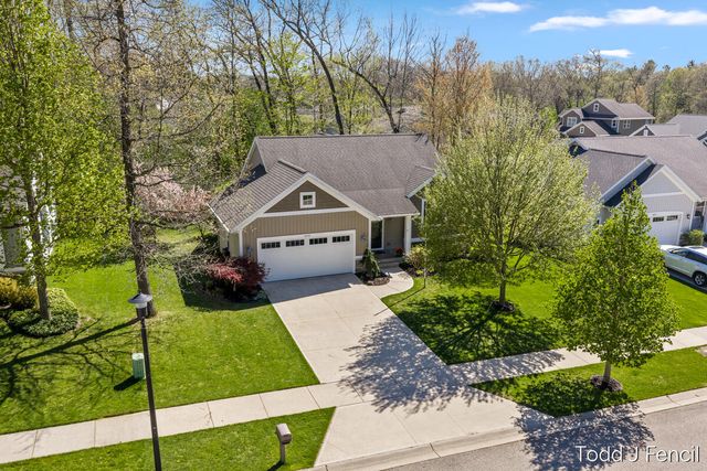 2631 Stockwood Drive Ne, City Of Grand Rapids, MI 49505