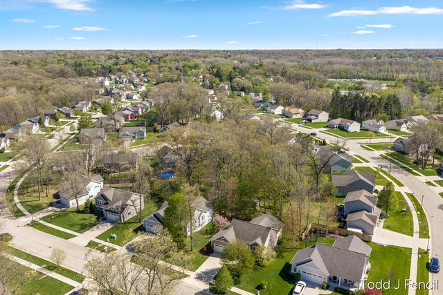 2631 Stockwood Drive Ne, City Of Grand Rapids, MI 49505