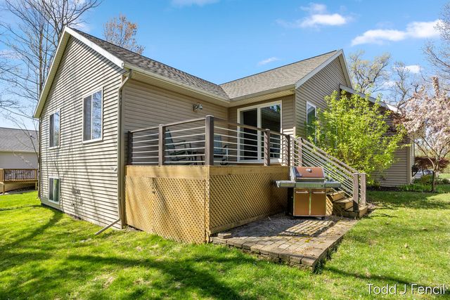 2631 Stockwood Drive Ne, City Of Grand Rapids, MI 49505