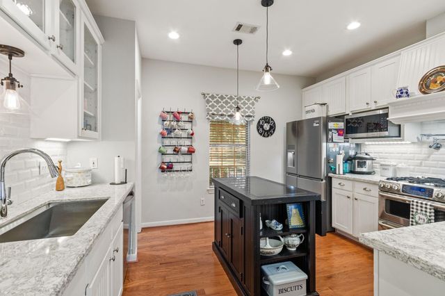 30610 Quinn Road, Tomball, TX 77375