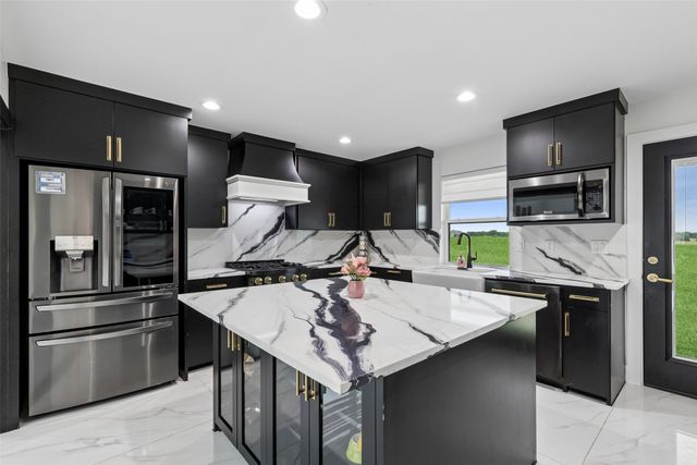 1053 Sedalia Road, Van Alstyne, TX 75495