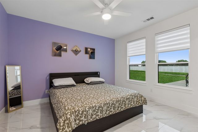 1053 Sedalia Road, Van Alstyne, TX 75495