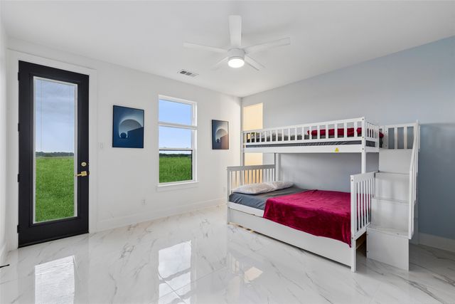 1053 Sedalia Road, Van Alstyne, TX 75495