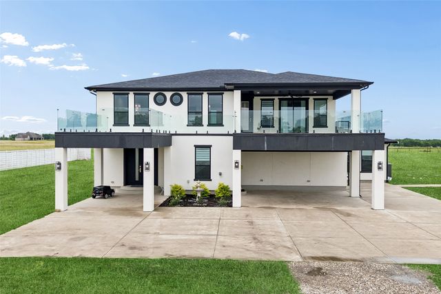 1053 Sedalia Road, Van Alstyne, TX 75495