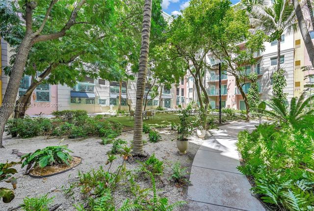 6001 SW 70th Street 512, South Miami, FL 33143