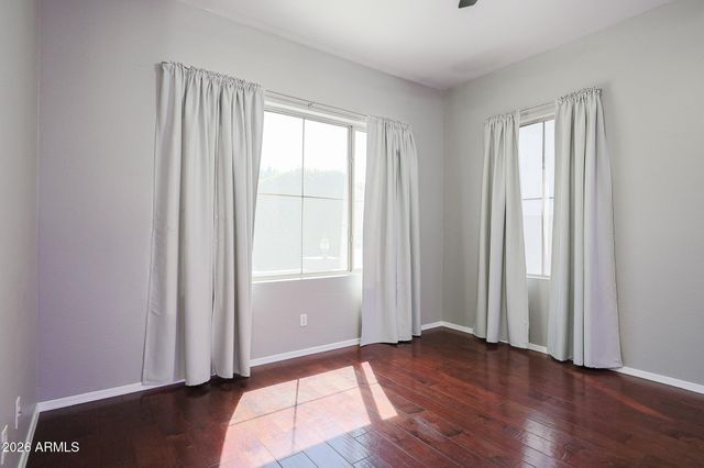 5974 W KERRY Lane, Glendale, AZ 85308