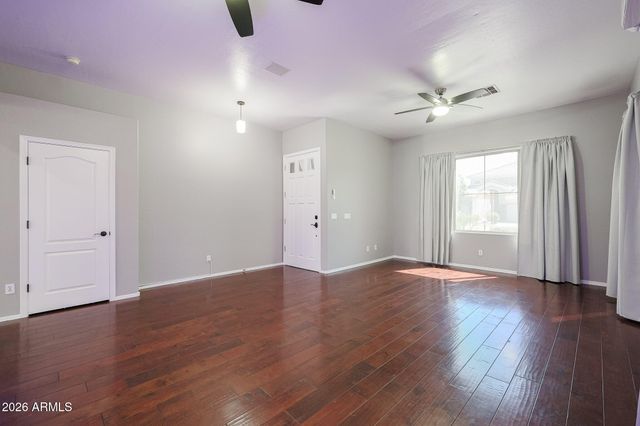 5974 W KERRY Lane, Glendale, AZ 85308