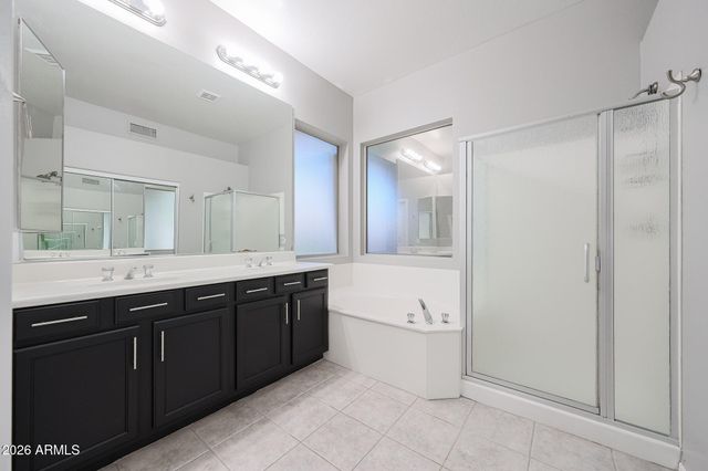 5974 W KERRY Lane, Glendale, AZ 85308