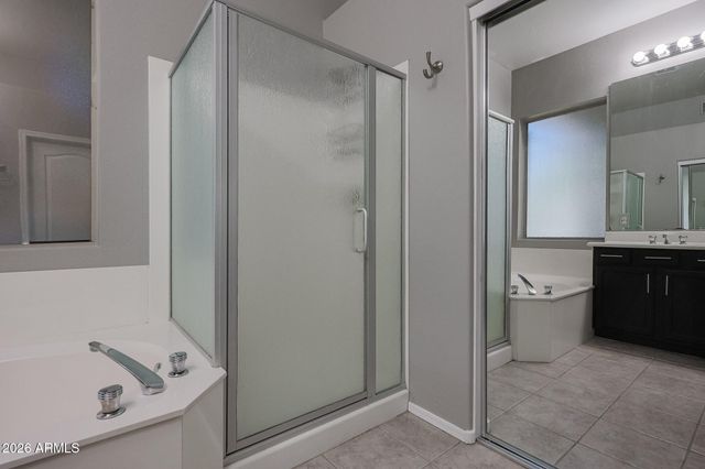 5974 W KERRY Lane, Glendale, AZ 85308