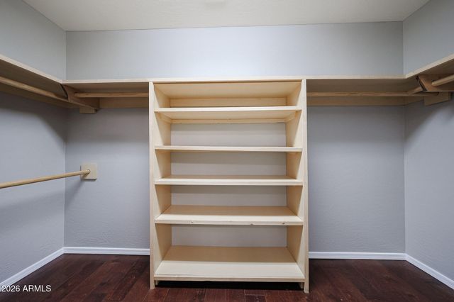 5974 W KERRY Lane, Glendale, AZ 85308