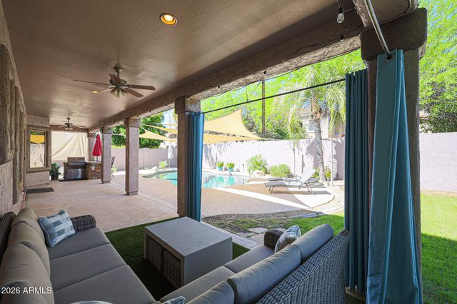 5974 W KERRY Lane, Glendale, AZ 85308