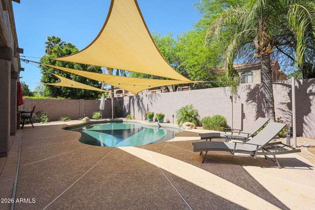 5974 W KERRY Lane, Glendale, AZ 85308