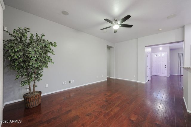 5974 W KERRY Lane, Glendale, AZ 85308