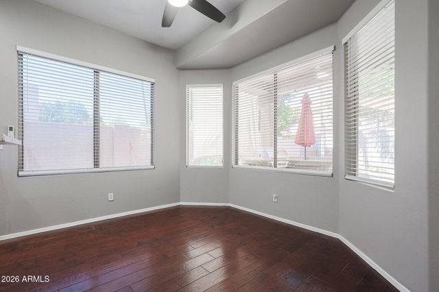 5974 W KERRY Lane, Glendale, AZ 85308